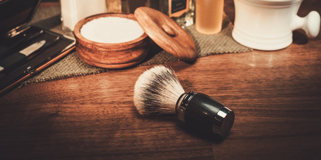 https://grownmanshave.com/cdn/shop/articles/How-To-Clean-And-Store-A-Shaving-Brush_1024x.png?v=1667775330