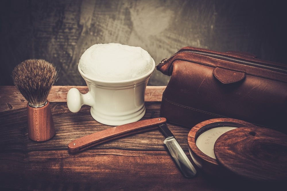Top Tips For Traveling With A Straight Razor
