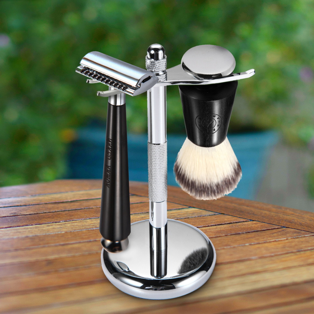 Naked Armor Aglovale Synthetic Fiber Closed Comb Safety Razor Shaving Set.